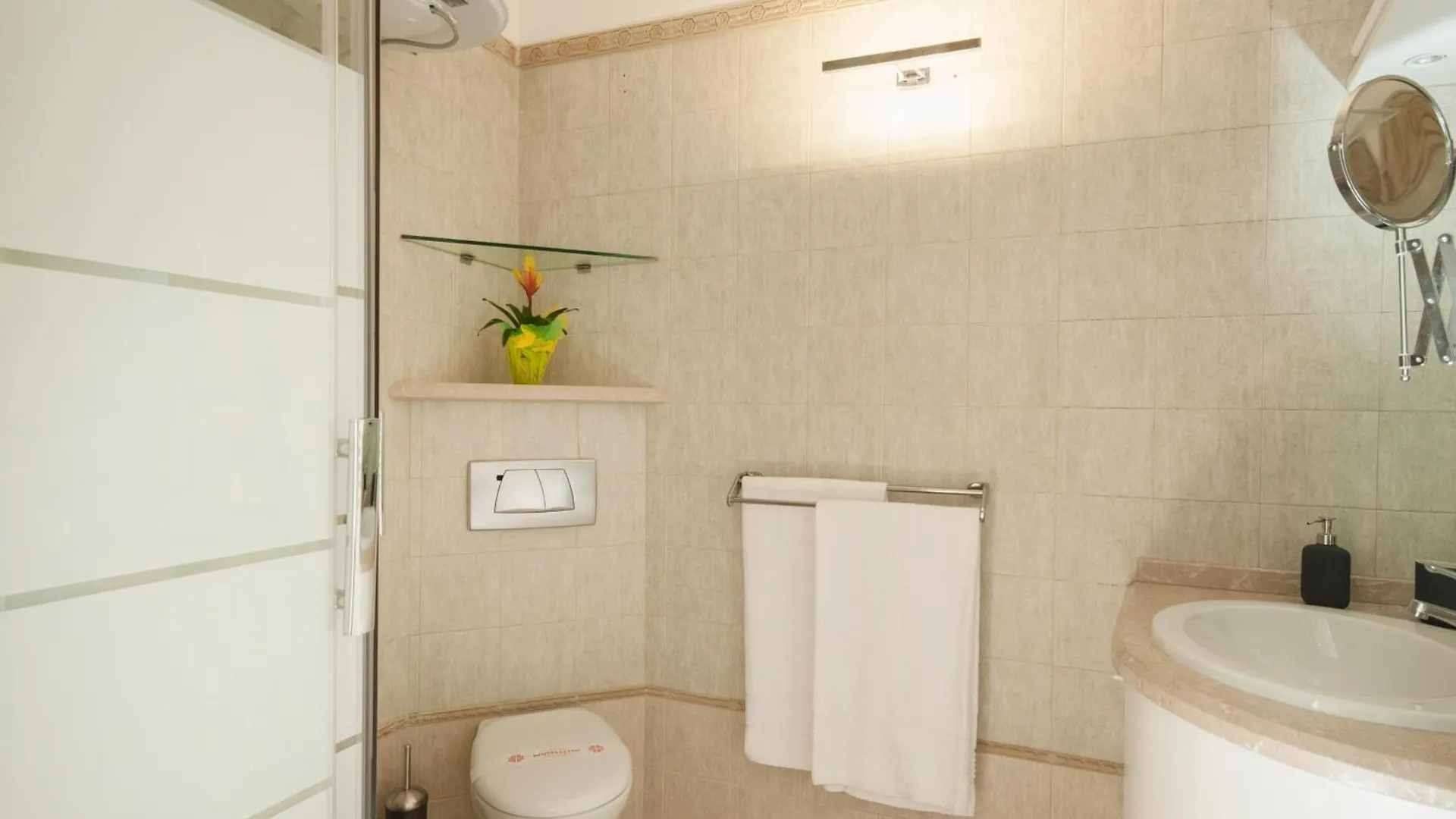Montenapoleone Central Suite - Best Location Possible Milan